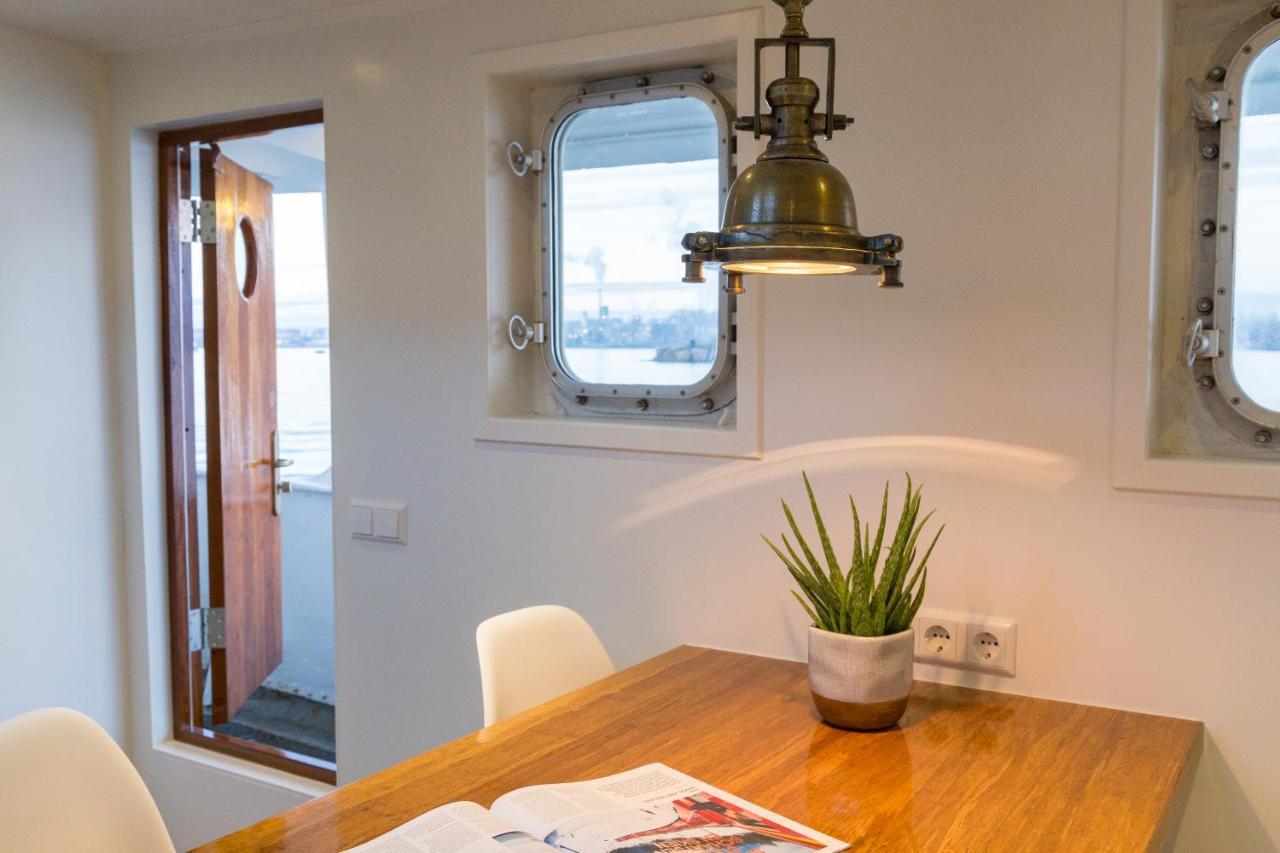 M/S Svalbard B&B アムステルダム エクステリア 写真